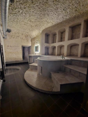 Troglodyte Baths